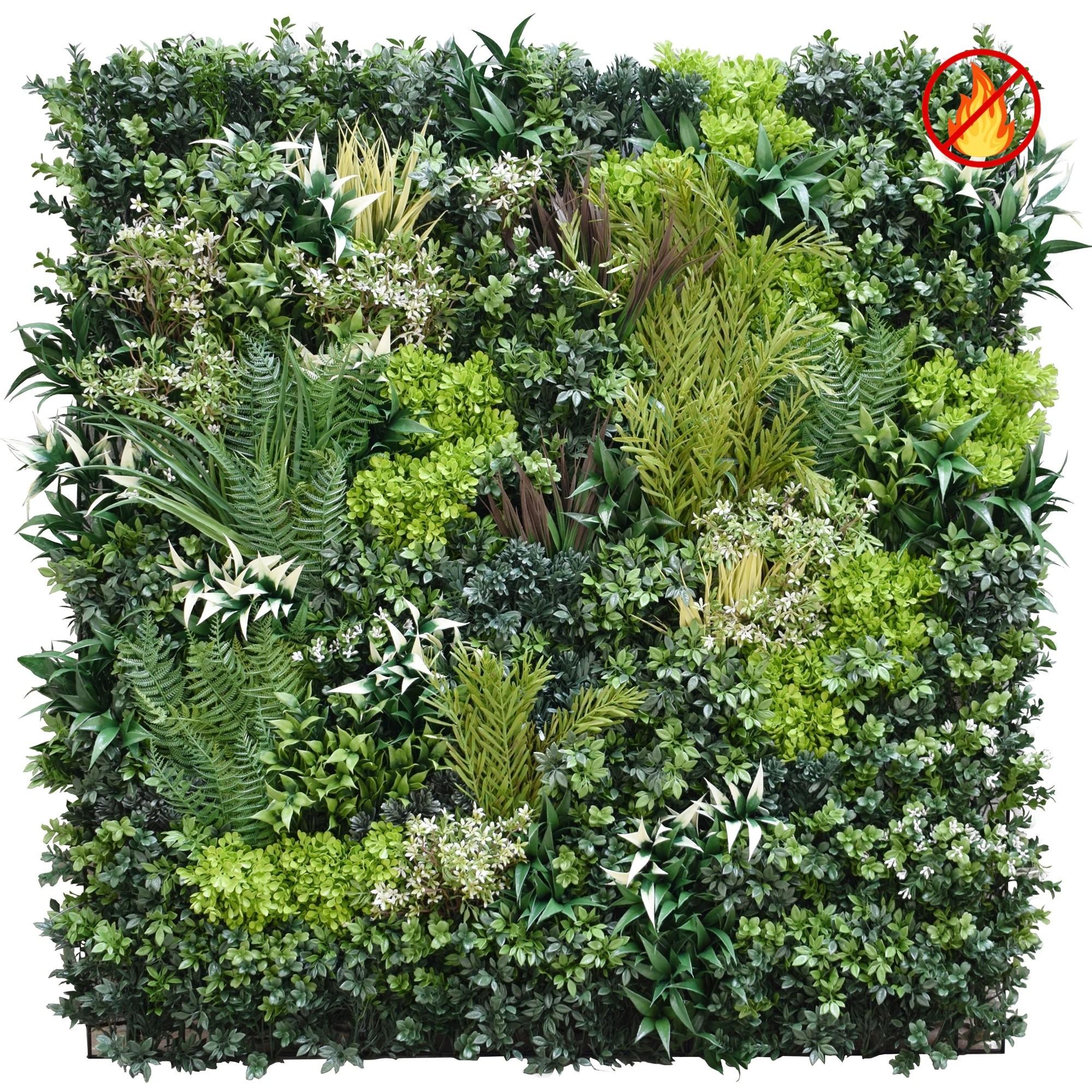 Kvaliteetne kunstlik taimepaneel „Forest Green“ - UV-kindel / tulekindel